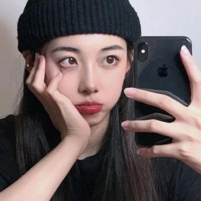 瓦莱莉和她的奇迹一周 高清在线播放